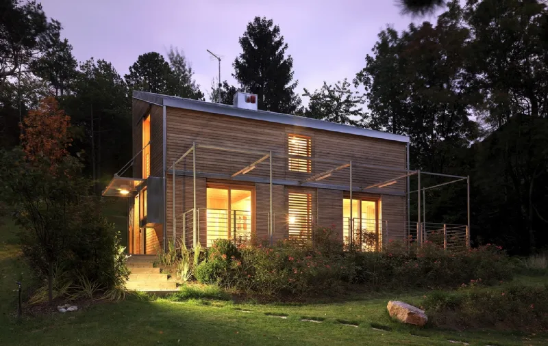 Casa in legno lamellare moderna