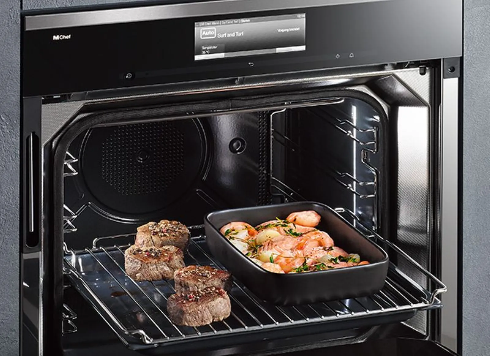 Forno Dialog Oven di Miele il primo che “parla” con il cibo