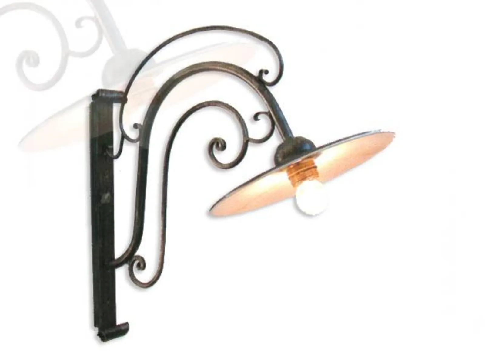 lampade in ferro battuto da esterno antiche