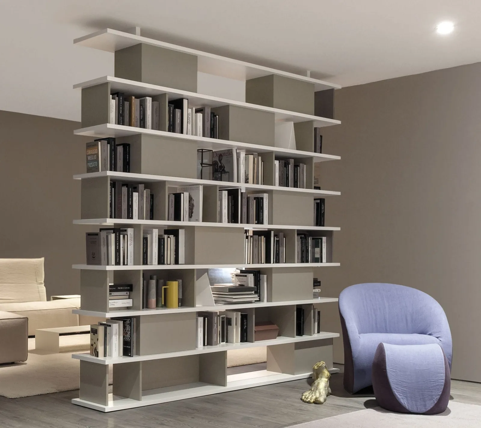 Libreria bifacciale, soluzione moderna Librerie scorrevoli divisorie