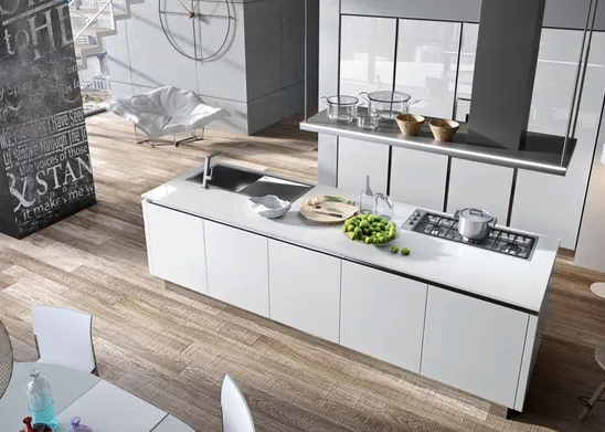 Vetro e gres porcellanato per il modello Bijou di Aran Cucine