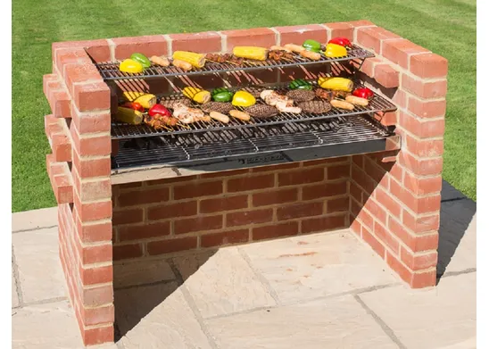 Barbecue fai da te in muratura