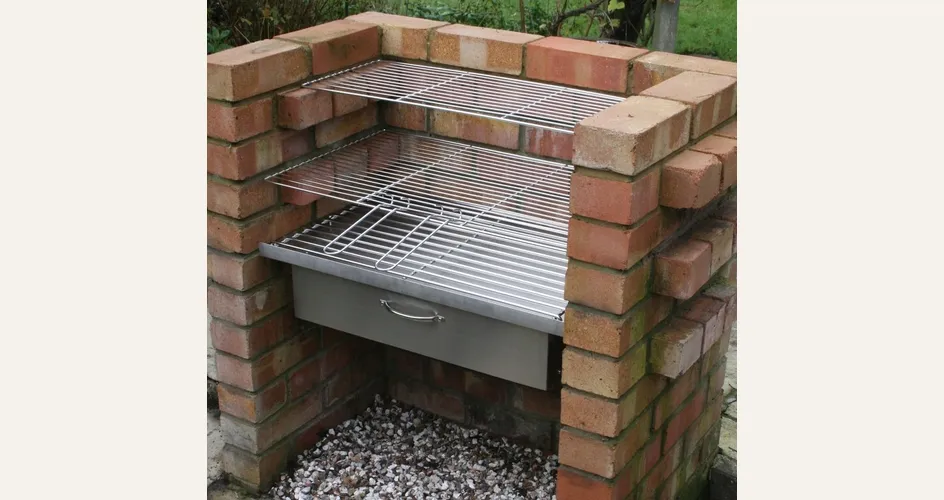 Materiali per un barbecue fai da te in muratura