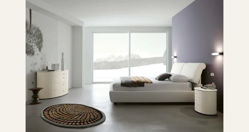 Parete lilla camera da letto