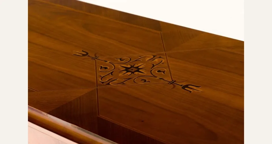 Legno e decorazioni pregiate