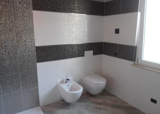 Esempio di rivestimento bagno