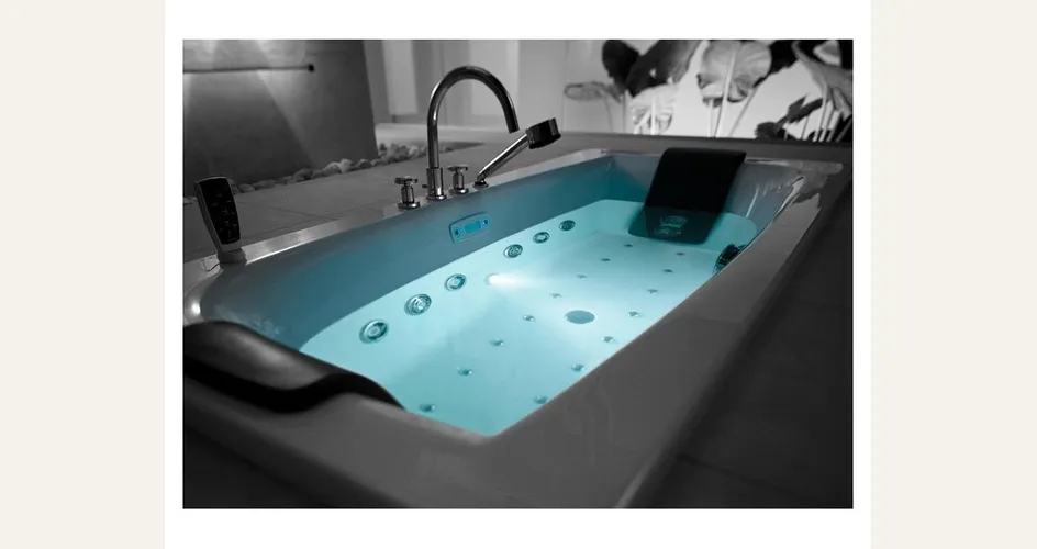 Vasca idromassaggio di design