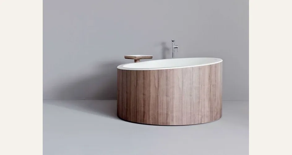 vasca da bagno in noce Gressage, di Graff Europe West