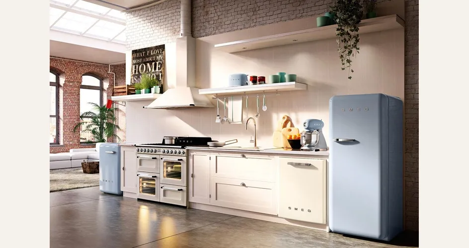 Il frigo Smeg Fab 28 in azzurro