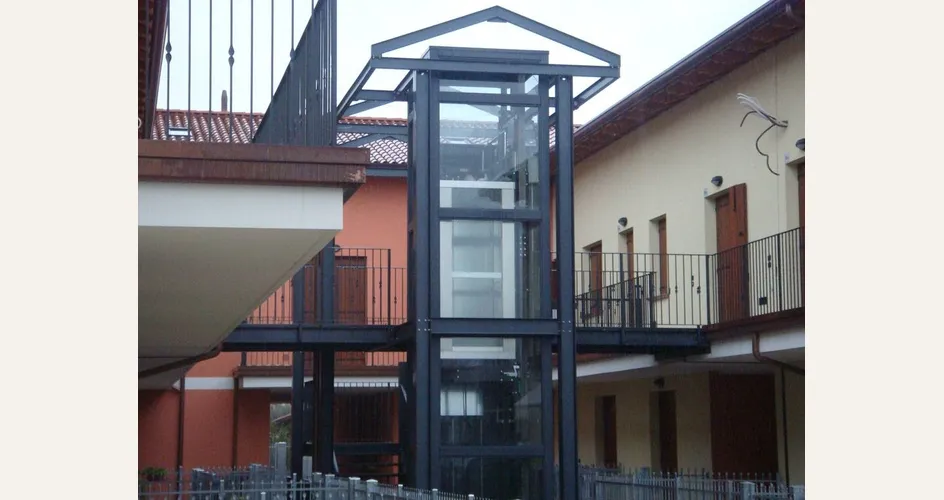 ascensore esterno