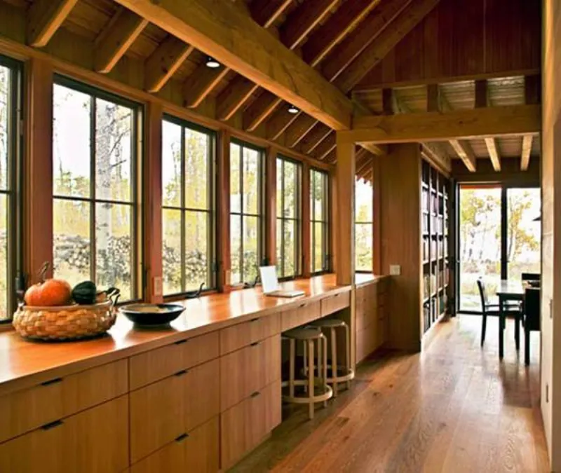 interno casa in legno perfettamente abitabile