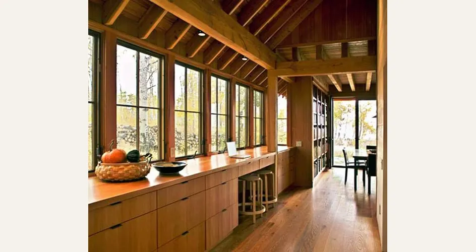 interno casa in legno perfettamente abitabile