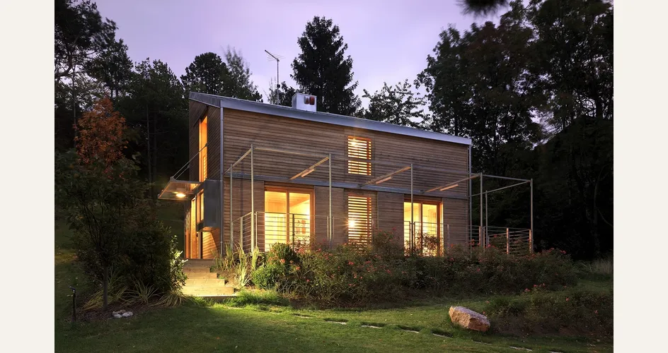 Casa in legno lamellare moderna