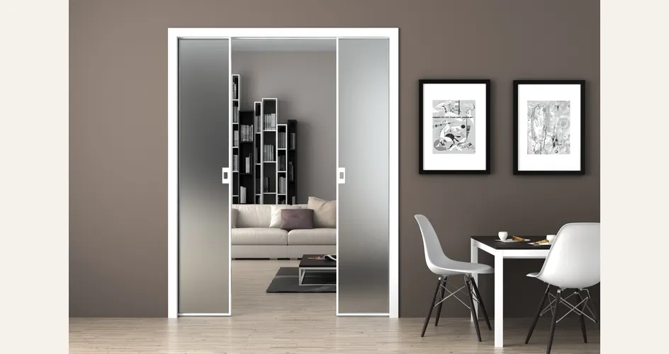 Un esempio di porta a scomparsa in vetro