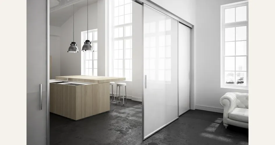 Porte scorrevoli in vetro bianco