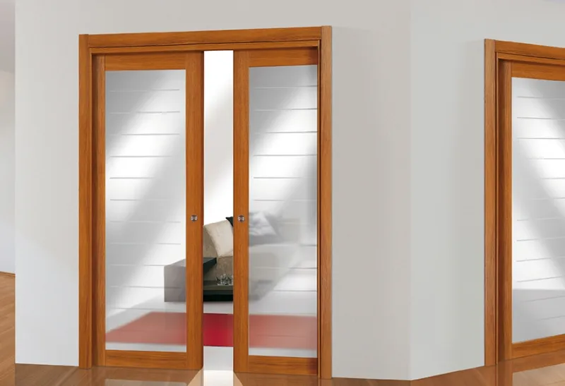 Porta interna in vetro e legno