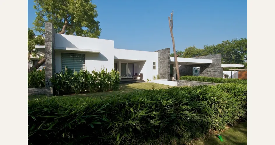 Dinesh Bungalow Mills
