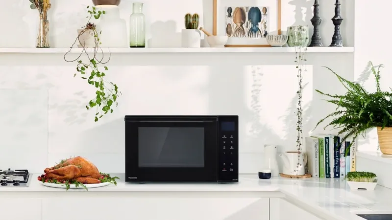 NN-DF38PBEPG, forno a microonde di Panasonic