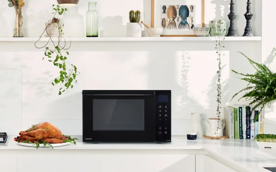 NN-DF38PBEPG, forno a microonde di Panasonic
