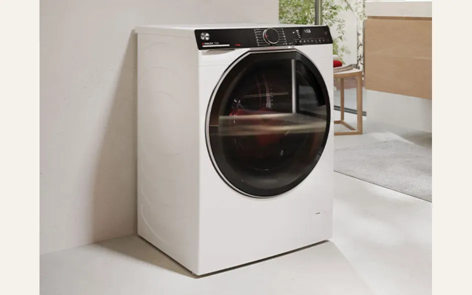 Lavatrice a carica frontale H-WASH 700 di Hoover, lavaggio guidato e Ciclo Steam Care Pro