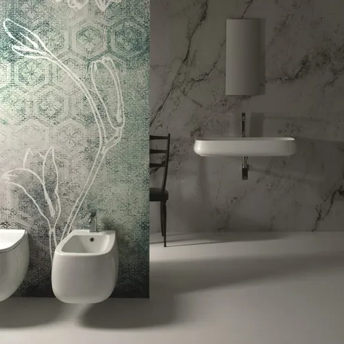 La collezione Nur di Alice Ceramica: i sanitari sospesi devono essere compatibili con lo spessore delle pareti