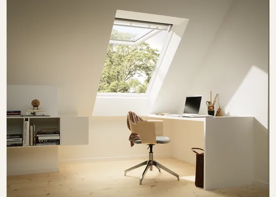 Finestra Velux manuale con doppia apertura