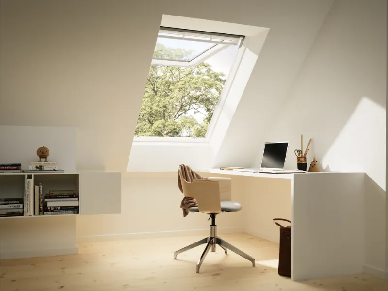 Finestra Velux manuale con doppia apertura