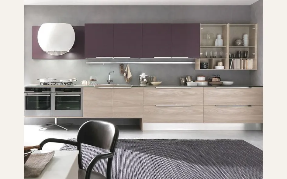 Cucina lineare in legno impiallacciato