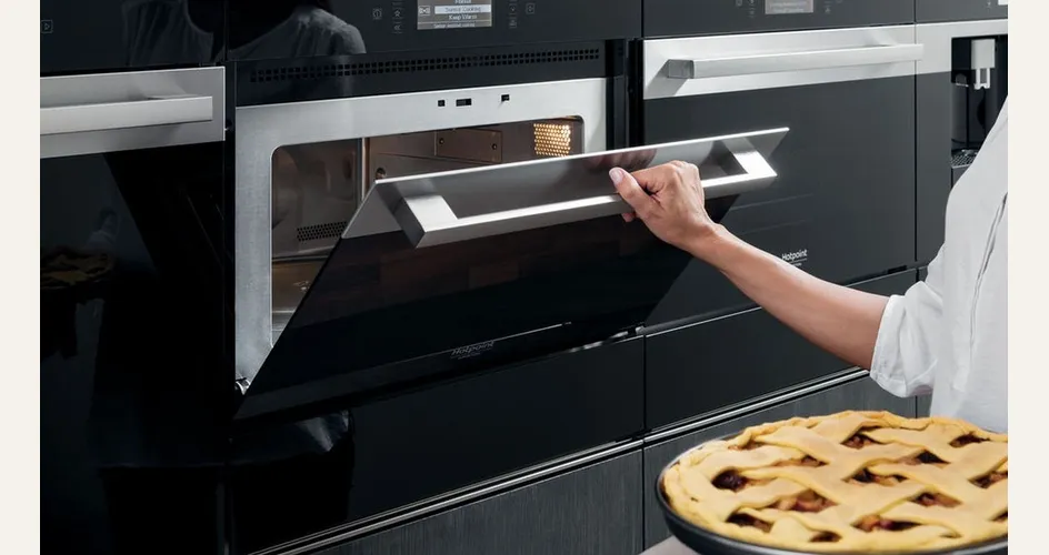 Il microonde da incasso Hotpoint MP 996 IX HA - F095731