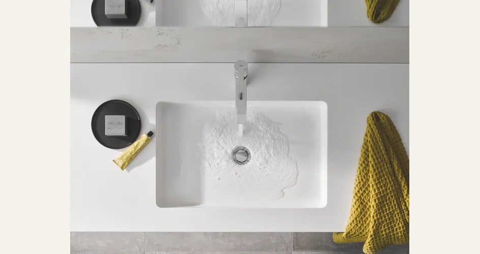 Rubinetto per il bagno della collezione Lineare di Grohe