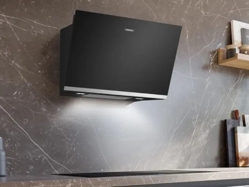 Cappa a ricircolo iQ500 Modalità Sabbath di Siemens, un sistema che dialoga con il piano cottura.