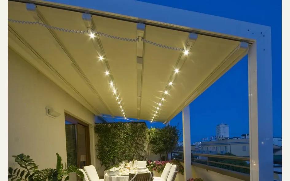 Terrazzo illuminato da luci in led