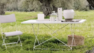 Tavoli da giardino con gambe pieghevoli