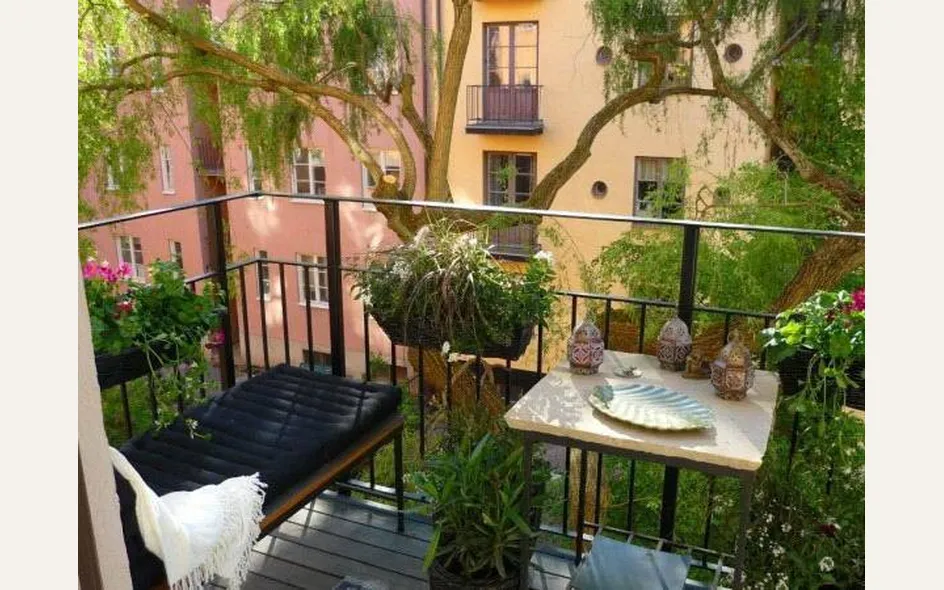 balcone con piante