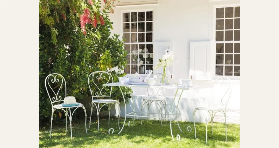 Il tavolo da giardino St Germain di Maison du Monde