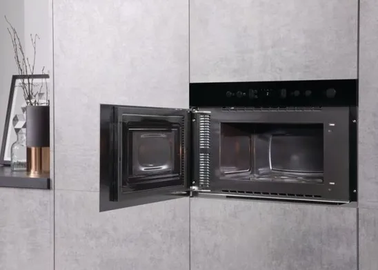 Microonde da incasso Hotpoint Ariston MN 713 IX HA - F096652