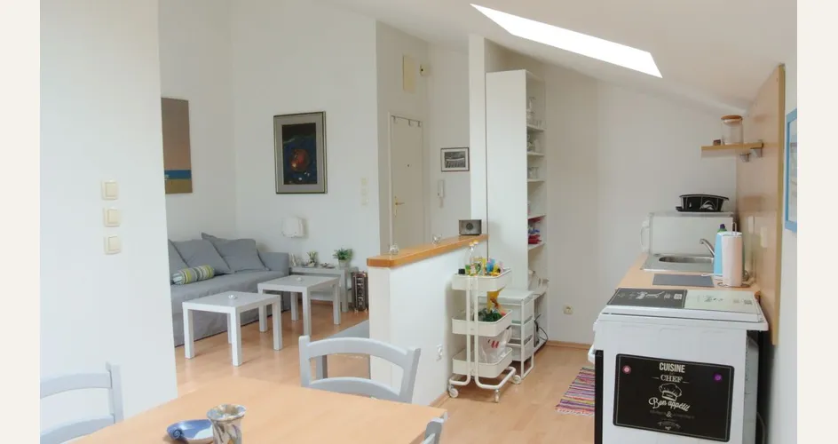 Monolocale con divano letto