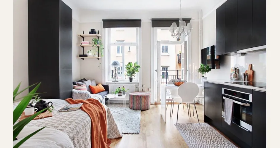 Monolocale con cucina compatta