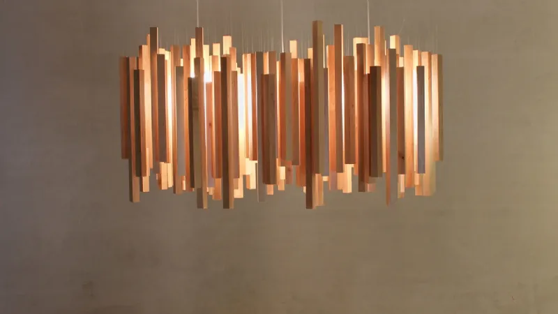 lampada in legno moderna