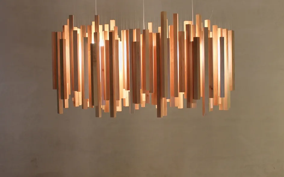 lampada in legno moderna