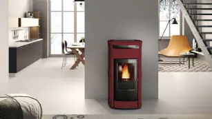 Stufa a pellet idro Kira di Edilkamin in ceramica