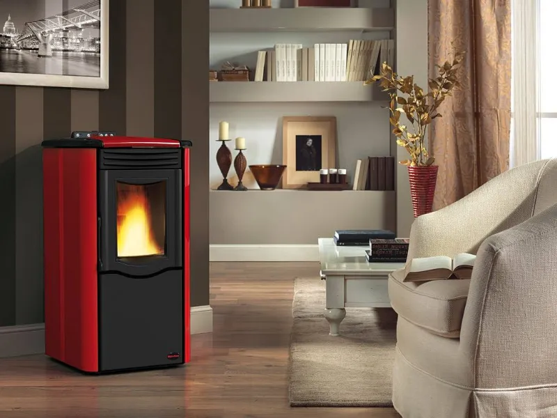 Stufa a pellet modello Rosy la Nordica Extraflame