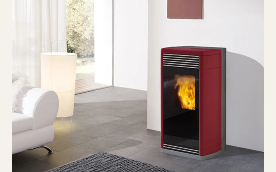 Termostufa a pellet modello Idroflexa ceramica della Edilkamin