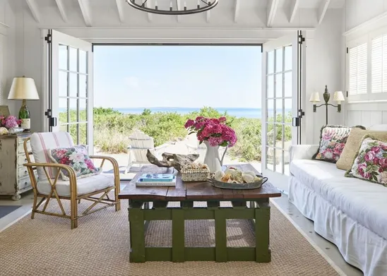 Zona relax di una casa al mare