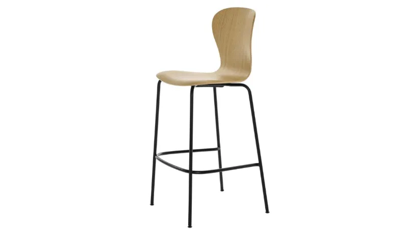 Sgabello alto in rovere con poggiapiedi S 220 H di Thonet