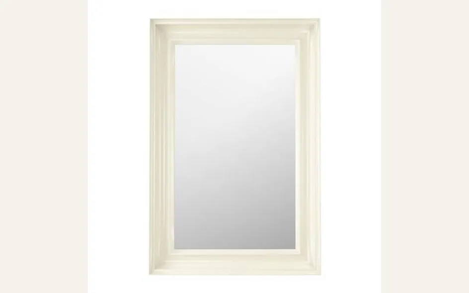 Specchio per la camera da letto Ikea modello Hemnes