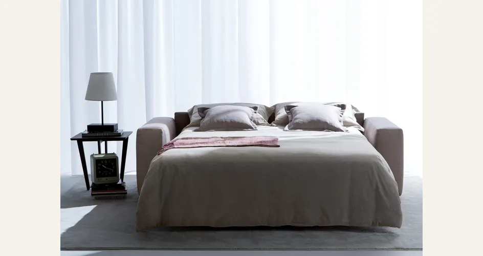 Divano letto aperto berto