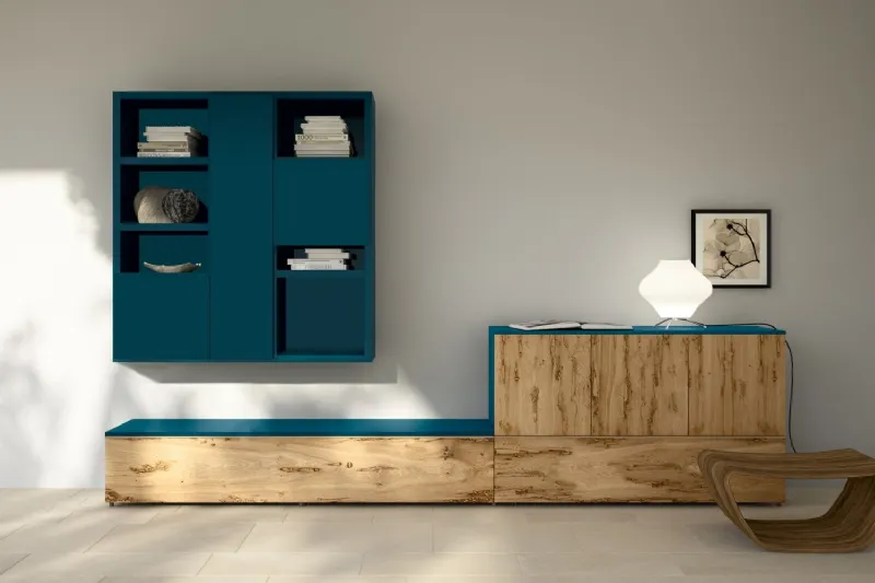 Composizione per soggiorno in legno e materiale plastico