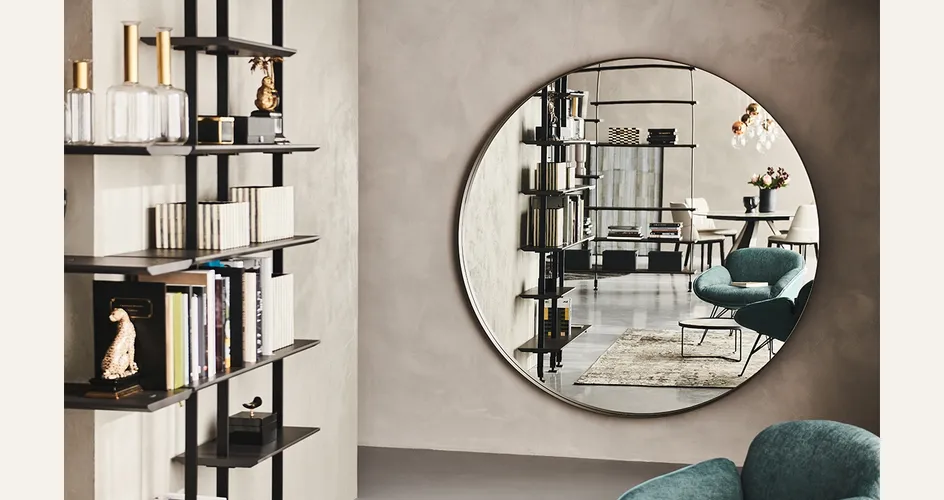 Cosa deve riflettere lo specchio e come fissarlo in sicurezza (foto Specchio Cattelan Italia Wish Magnum)