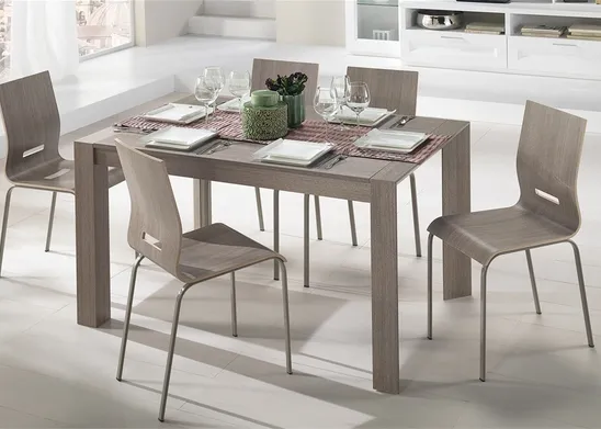 Tavolo e sedie modello Wood - Mondo Convenienza